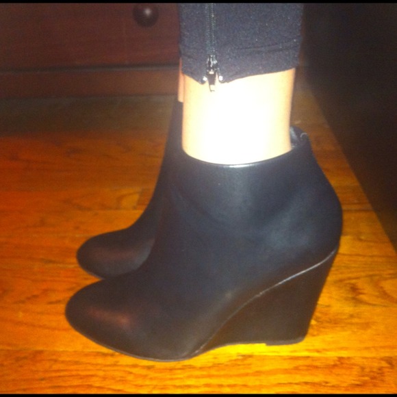 Black booties!
