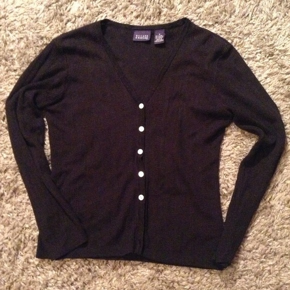 🚫SOLD🚫Black cardigan