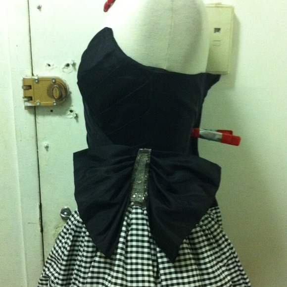 ❌sold❌Vintage dress - Picture 3 of 4