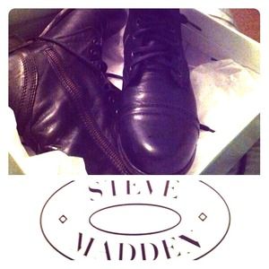 Steve Madden combat boots