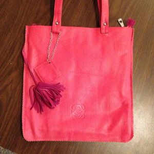 💥REDUCED💥✨Beautiful✨ coral color tote!!