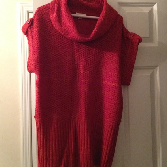 💥Sold💥Cowl neck type sleeveless sweater