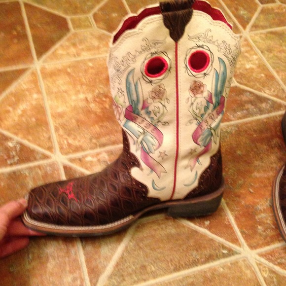 ARIAT cowgirl riding dress boots