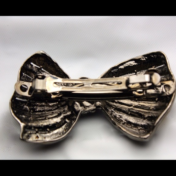Bow Barrette - Picture 2 of 2