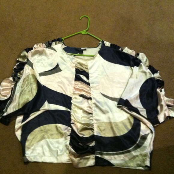 Beautiful silky inspired shirt size 14