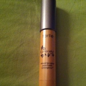 **TRADED ** Tarte new w/o box natural lip creme