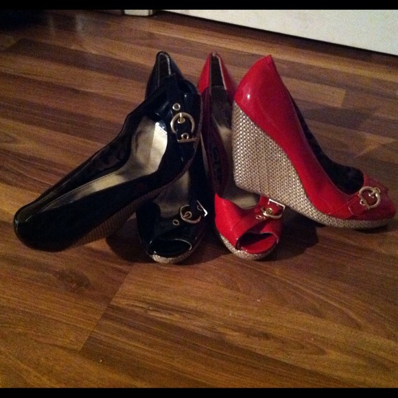 BUNDLE YOUR WEDGES!!