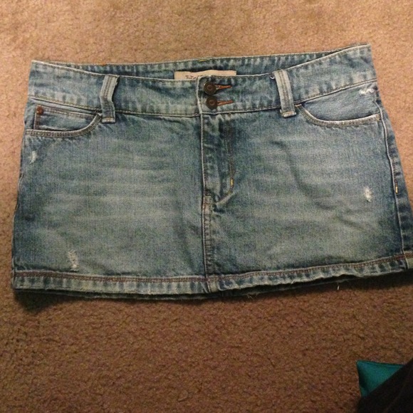 Bundle Hollister skirt sz 7 and express shorts