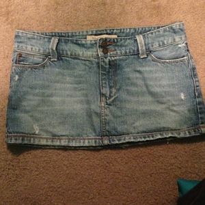 Bundle Hollister skirt sz 7 and express shorts