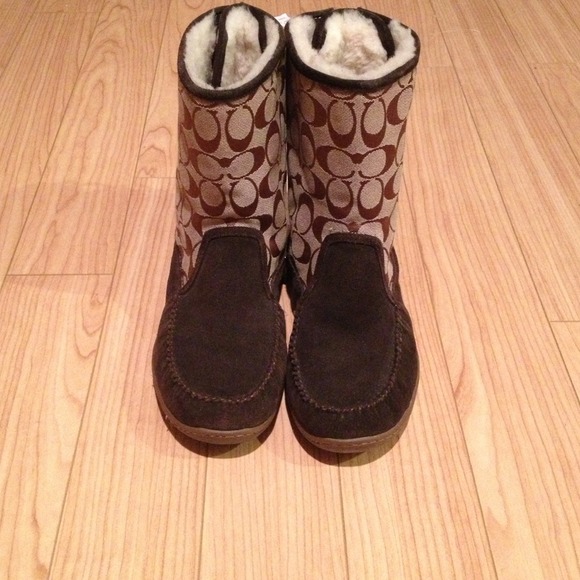 authentic coach boots with fur