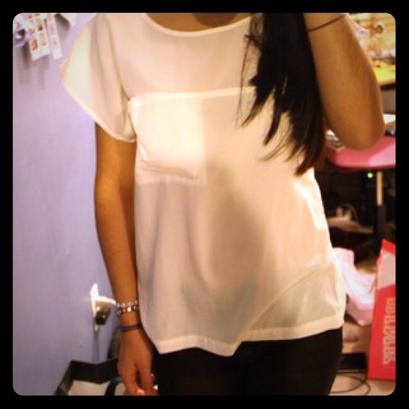 🚫SOLD🚫H&M one pocket top🚫SOLD🚫