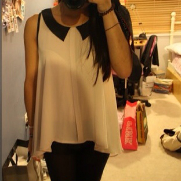 🚫SOLD🚫Forever 21 sleeveless shirt🚫SOLD🚫