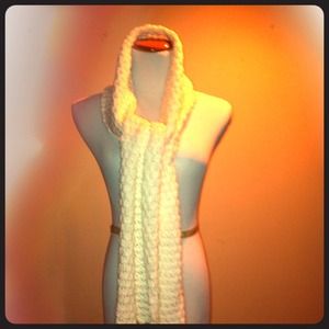 Cream Cozy Scarf:)