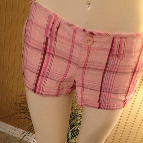 4 pair shorts & 2 capris