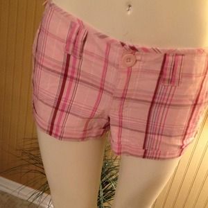 4 pair shorts & 2 capris