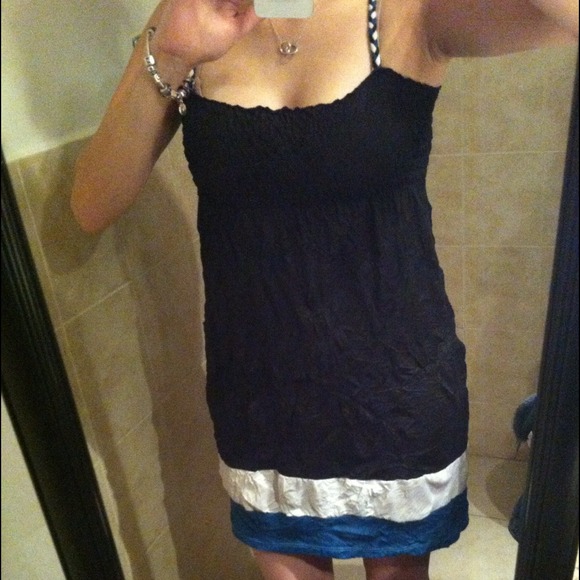 🔴Traded🔴 Ruffle texture dress - Picture 2 of 3