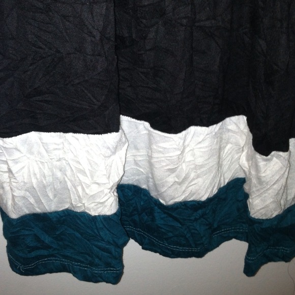 🔴Traded🔴 Ruffle texture dress - Picture 3 of 3