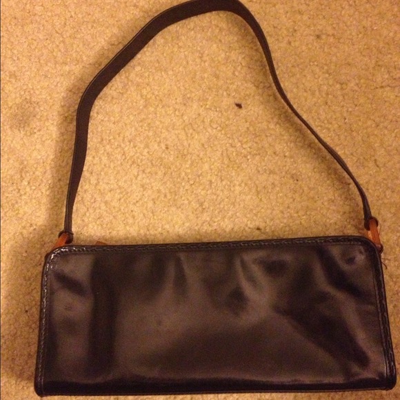 ⭕REDUCED⭕ Authentic Cole Haan Purse in Black - Picture 2 of 2