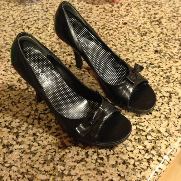 5 for $50! Bcbg heels