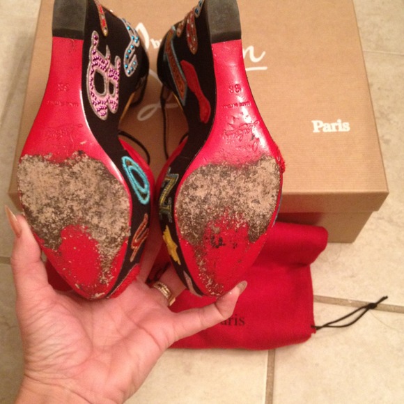 ✨SOLD ✨authentic Christian Louboutin Wedge. - Picture 2 of 4