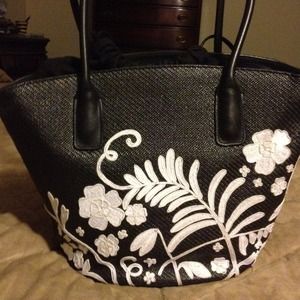 Cole Haan Handbags - Cole Haan black and white handbag Cole Haan Handbags - Cole Haan black and white handbag