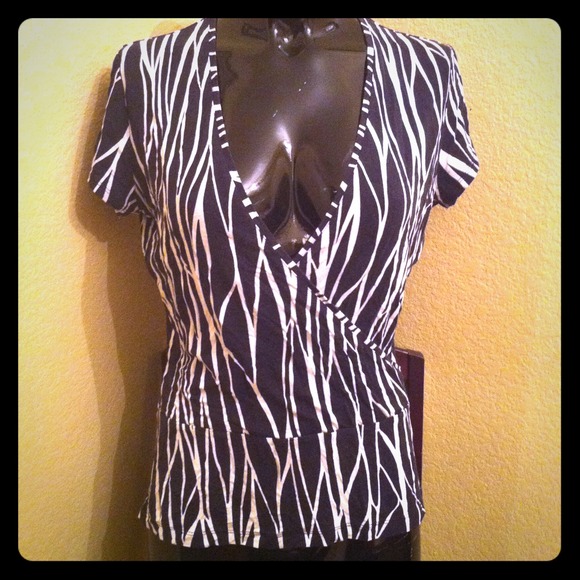 ReservedNew York & Co. Blouse Size M