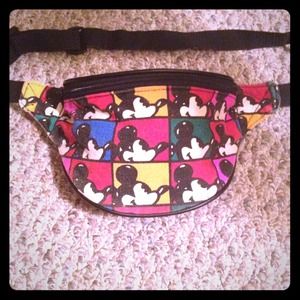 Hold❤Original mickey mouse fanny pack
