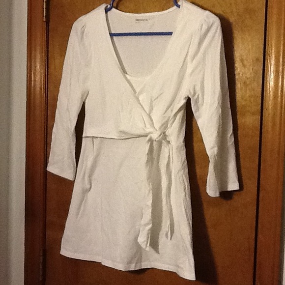 Gap Maternity Nursing Shirt