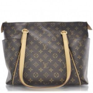 Authentic Louis Vuitton. Like new condition.