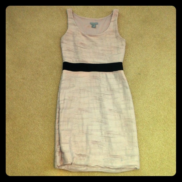 H&M Dresses & Skirts - H&M gorgeous light pink dress