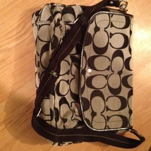 Authentic coach messenger bag