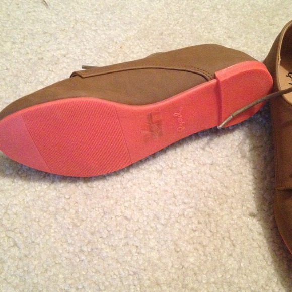 Quincy Brand Oxfords from Modcloth Sz 6 - Picture 2 of 2