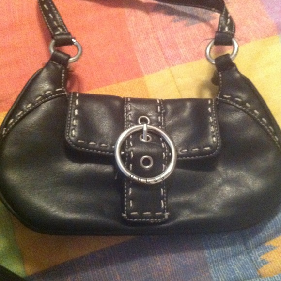 Guess purse