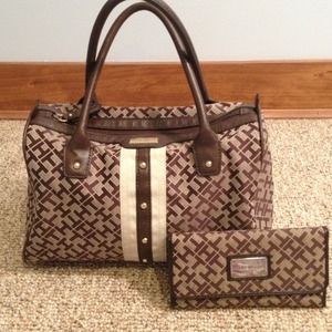 🔴Reserved🔴Bag and wallet Tommy Hilfiger