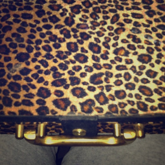 Leopard print box