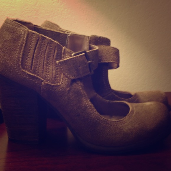 Mia Suede Shoe