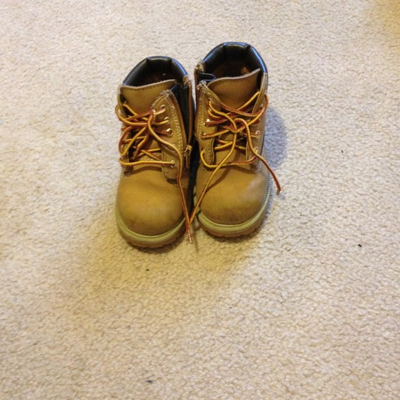 SOLD.. toddler size 7.5 waterproof work boots