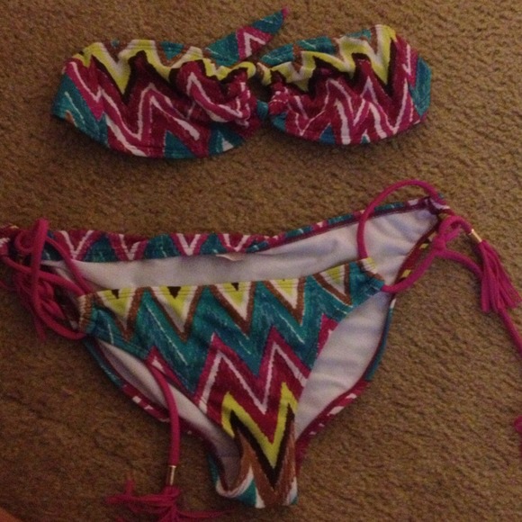 Bathing suit