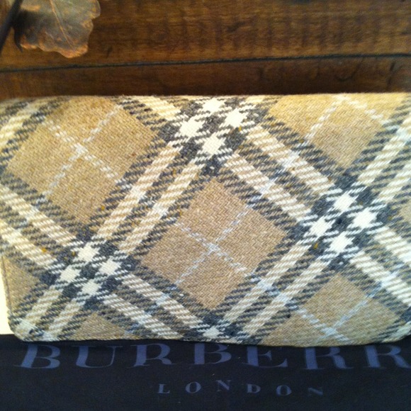 ❌SOLD❌ Authentic Burberry Handbag