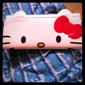 Trifold Hello Kitty Wallet