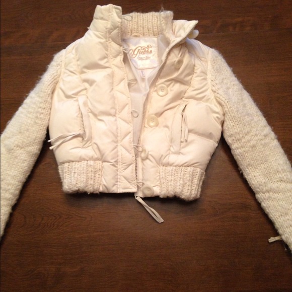 ❌❌SOLD❌❌Guess crop jacket