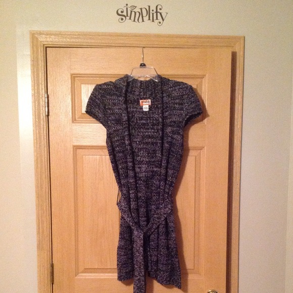 Trench length sweater