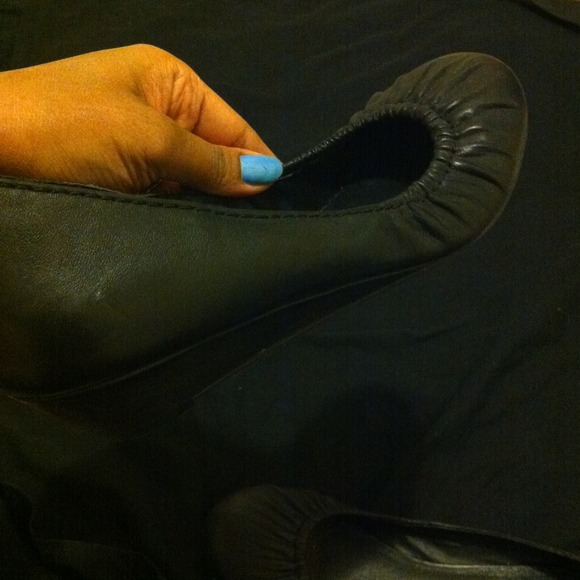!!!SOLD!!Black ballet flats with slight wedge heel