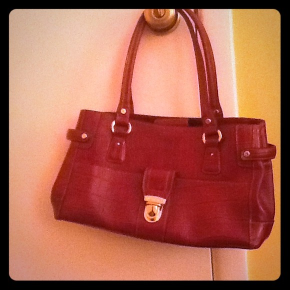 Liz claiborne purse given as gift never used