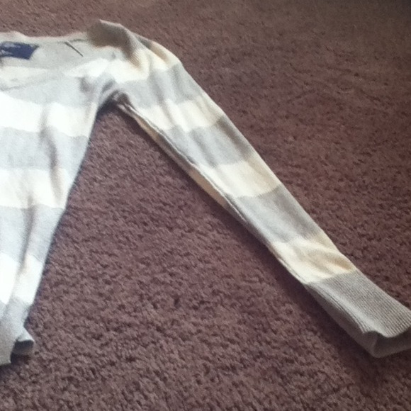 ❗Sold❗American Eagle long-sleeved shirt. - Picture 3 of 3