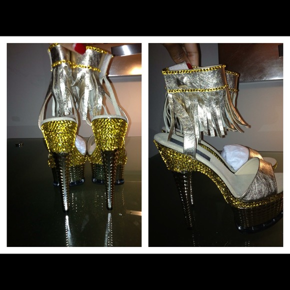 Karo gold fringe w/ Swarovski crystal detail