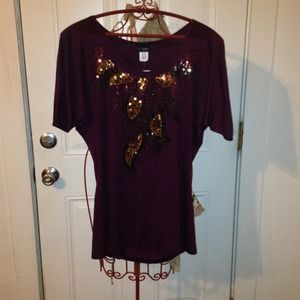 NWT - Daytrip top