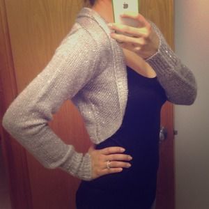 Silver/Gray, Cute Top!