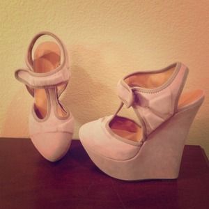 L.A.M.B. wedges never worn size 7