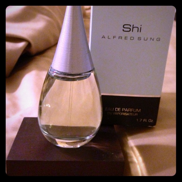 Alfred Sung Other - Shi by Alfred Sung